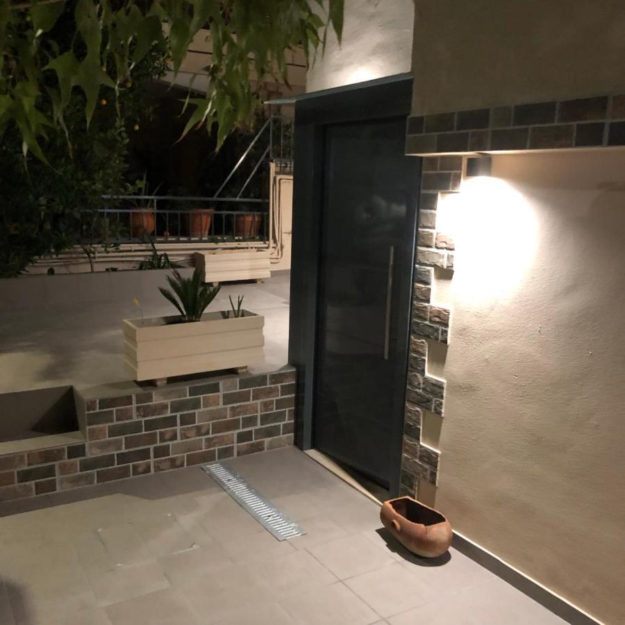 Apartmán Μία Γκαρσονιέρα Με Γούστο Για Επισκέπτες Με Άποψη Atény Exteriér fotografie