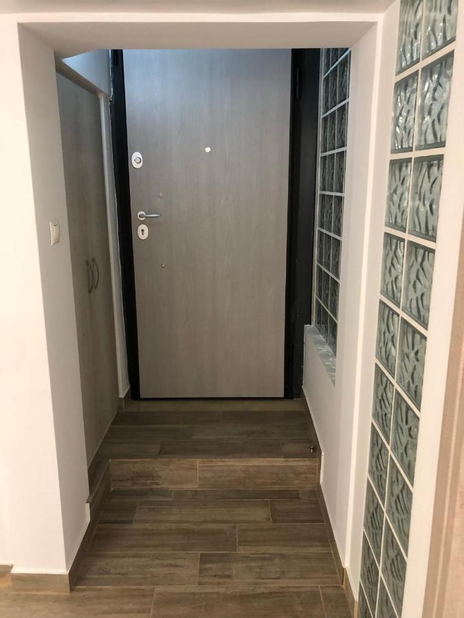 Apartmán Μία Γκαρσονιέρα Με Γούστο Για Επισκέπτες Με Άποψη Atény Exteriér fotografie